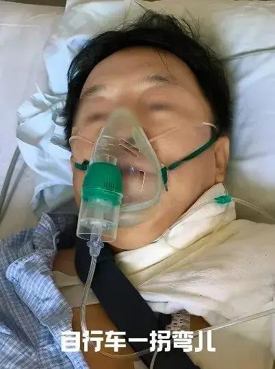 黄渤被紧急送医!
黄渤在手臂骨折的情况下，再次骑自行车摔伤，这次伤的是锁骨。
其