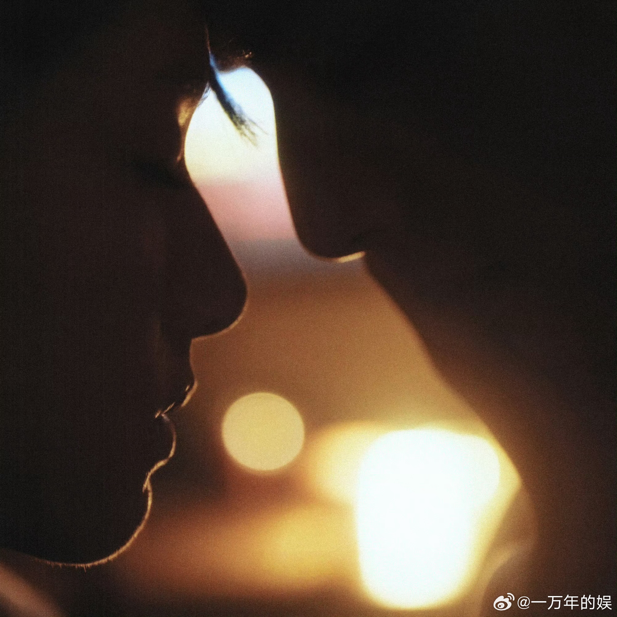 张婧仪 吵架吻戏现挂获赞野狗骨头沉浸式带入苗靖的情绪，张婧仪现场临时加台词，把委