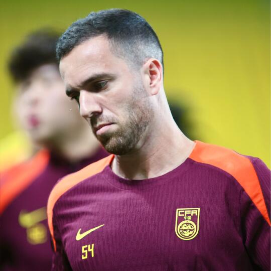 北青：比分落后伊万不冒险，关键比赛用塞鸟