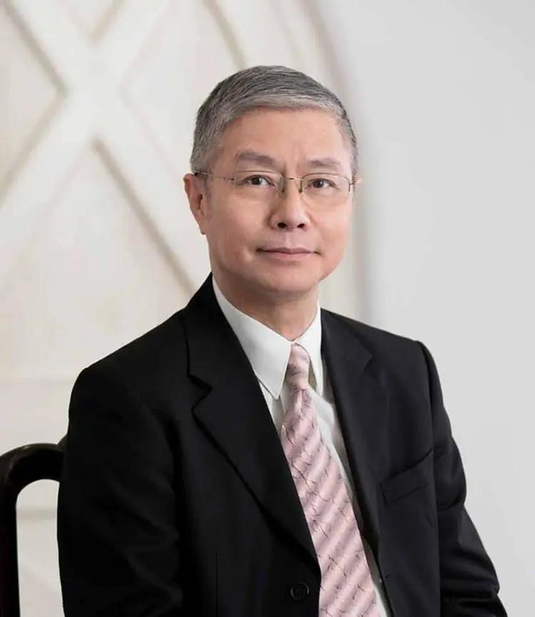 阮兆辉，1945年11月1日出生于广东佛山，祖籍广东新会，中国香港男演员、粤剧演