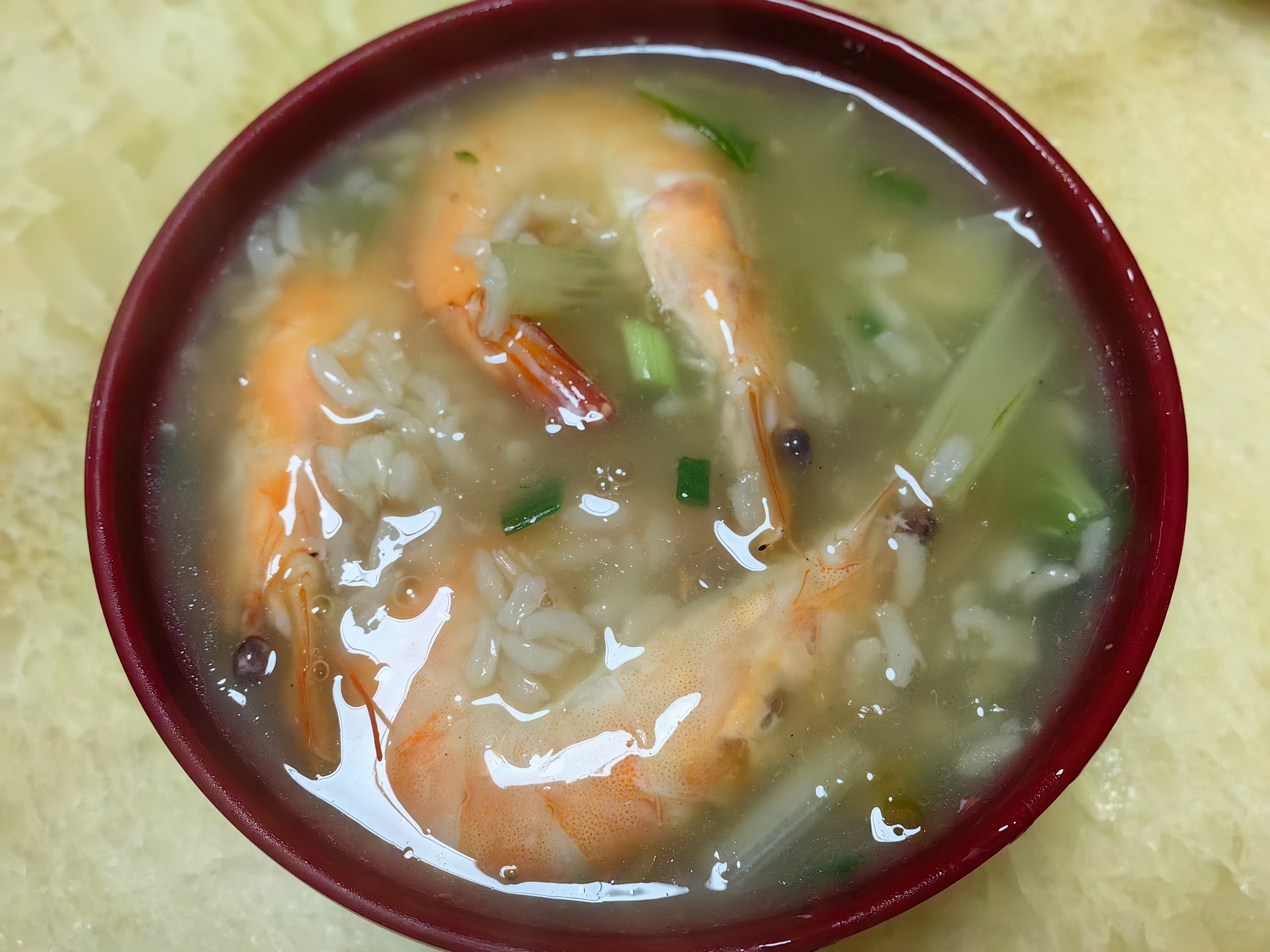 家常菜 虾粥，自己腌制鸡翅，炸鸡翅。 