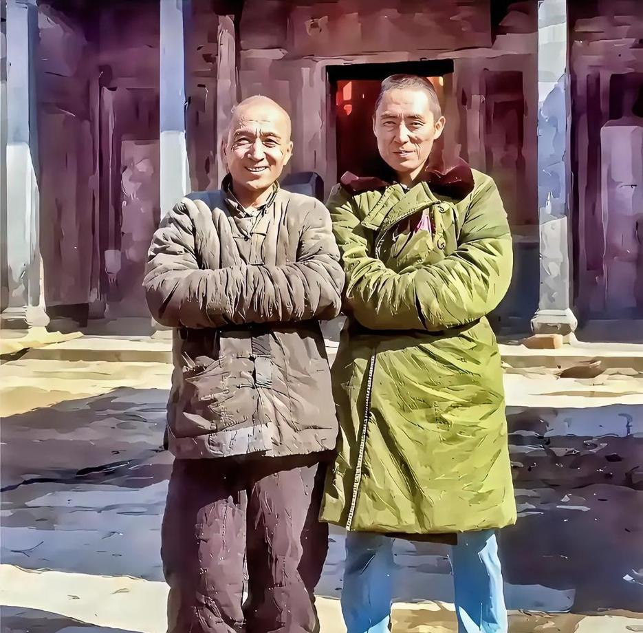 昨天张艺谋获奖感言里最狠的一句话，没人注意。
他说：“感谢那些用表演逼疯我的演员