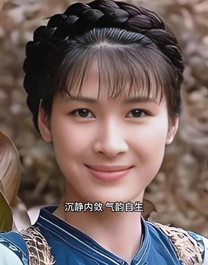 四十六载时光沉淀造就风骨，亦留住柔情。历经世事浮沉，心底仍保有纯粹与坚持。抛却浮