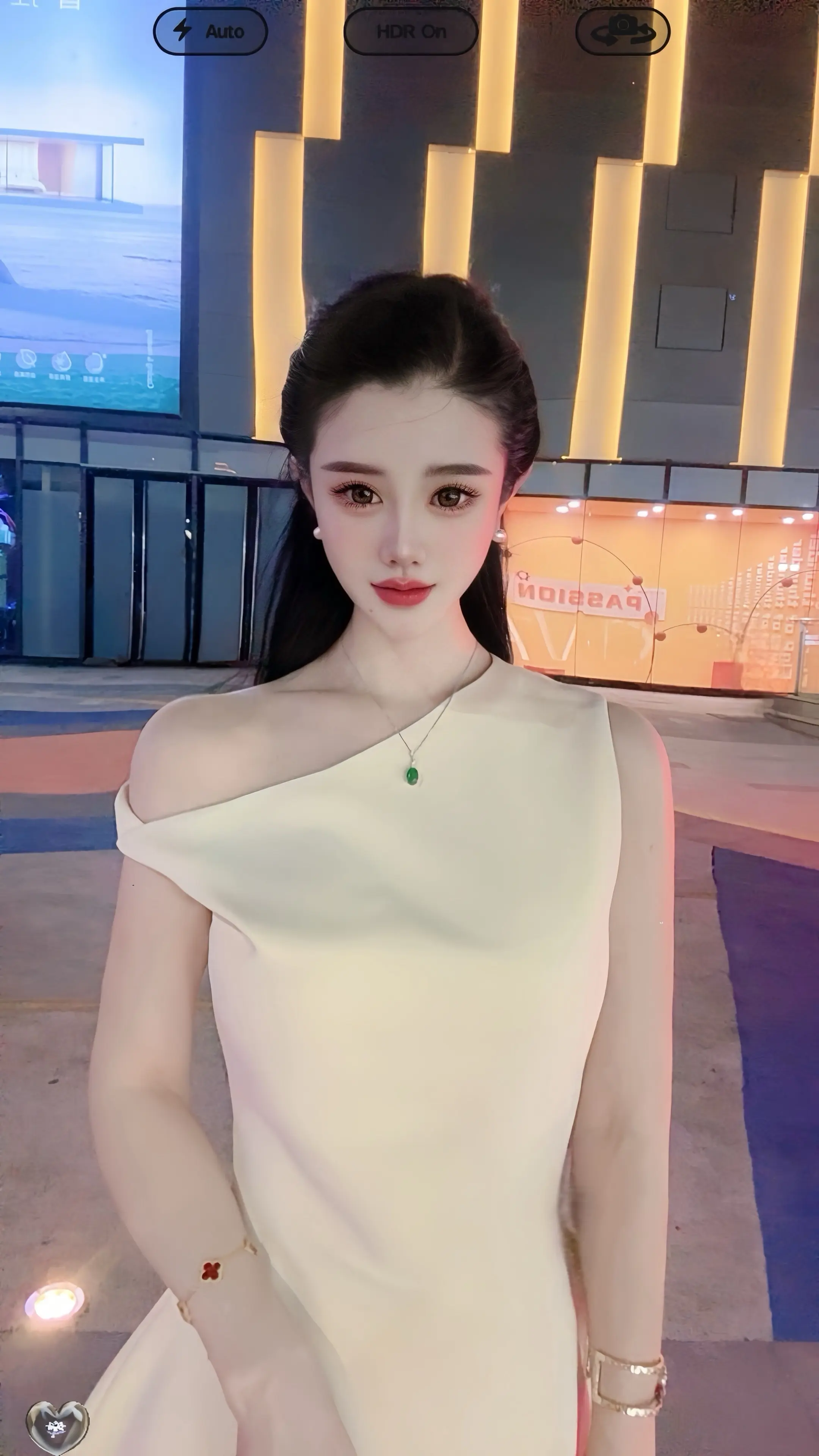多希望打开门时 里面站着的人是你