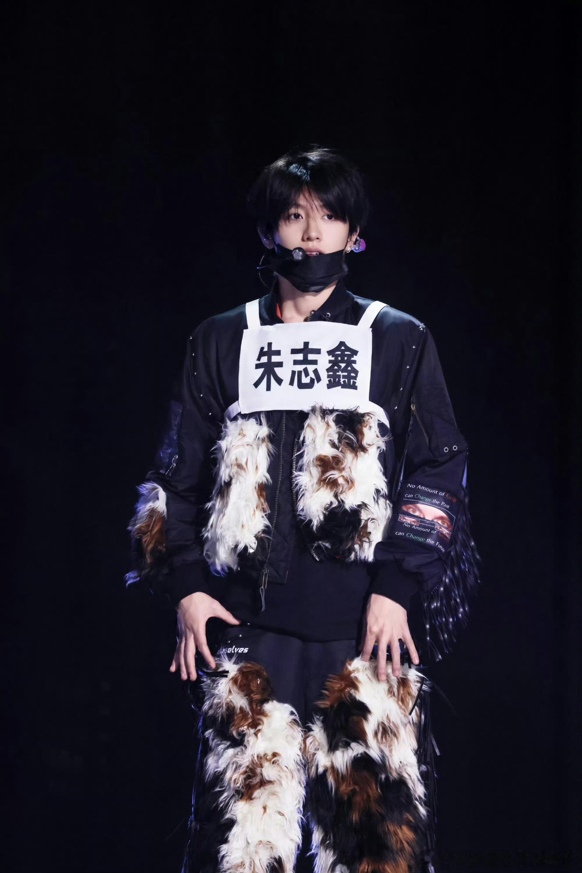 尖叫之夜出图 舞台王者集合！朱志鑫、张泽禹、张极、左航、苏新皓全员现身尖叫之夜彩