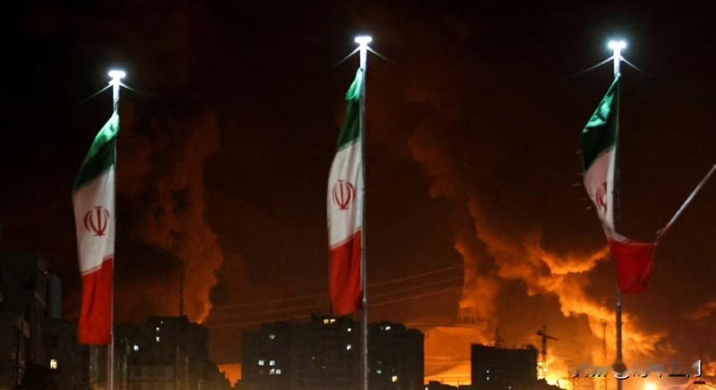 美国总统特朗普已向美国海军及其他美军部门下达命令，要求他们为在本周五前对伊朗实施