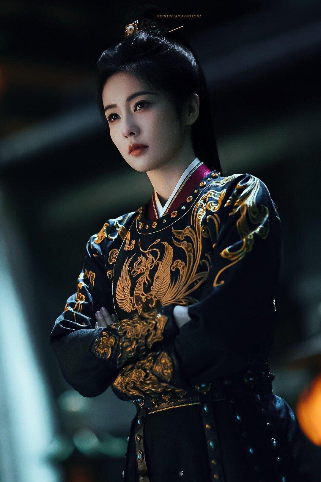 白鹿新剧有自己的当打之年 白鹿此次表演层次丰富，打戏惊艳四座，情感戏细腻入微，将