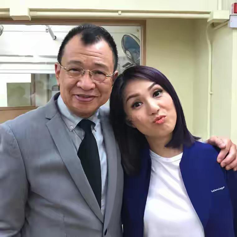 TVB今日（28日）早晨发表讣闻，许绍雄凌晨因癌症引发器官多重机能衰竭安详离世，