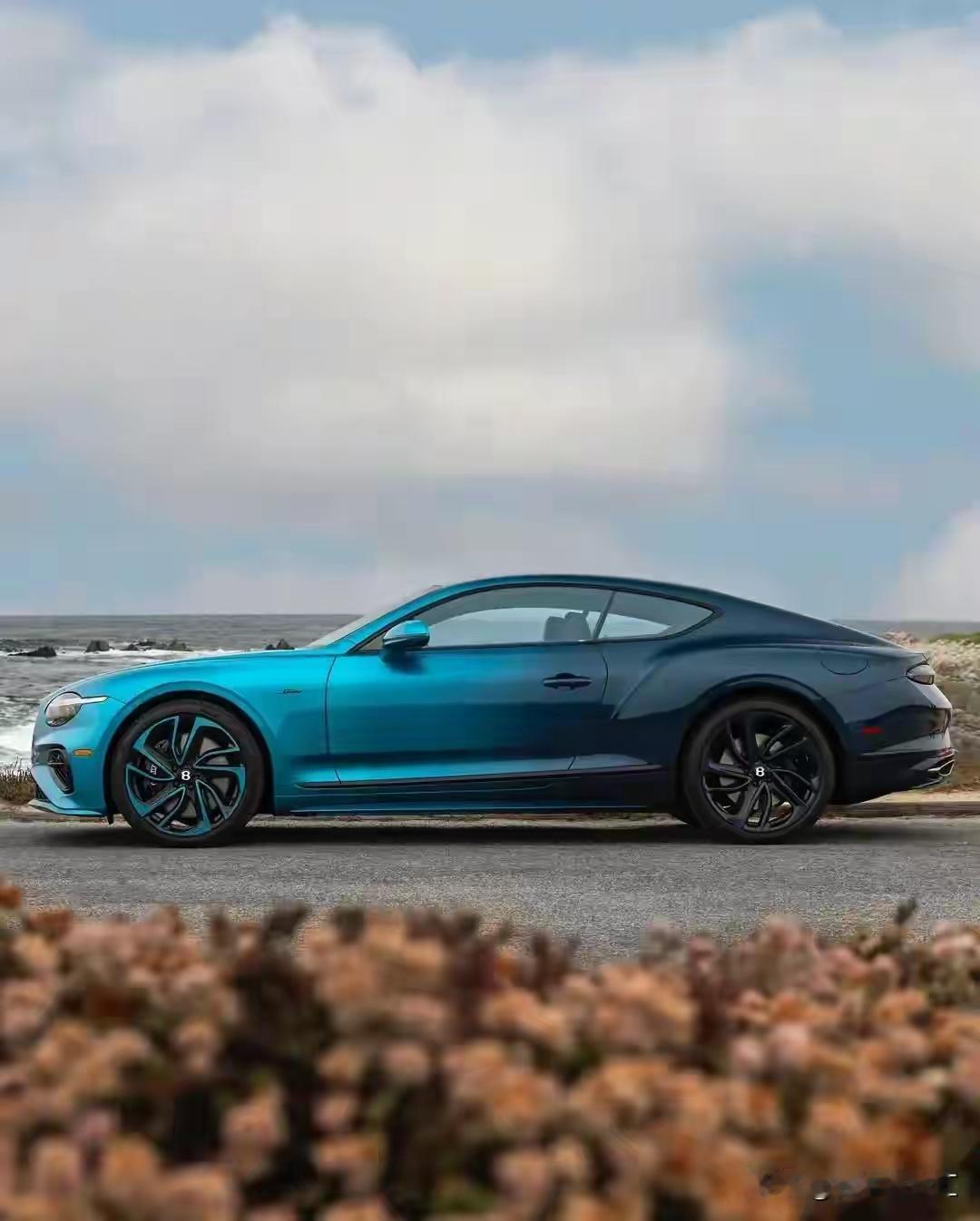 宾利欧陆gt宾利欧陆GT是宾利汽车旗下的豪华运动型双门轿跑车 。 大v聊车 发展