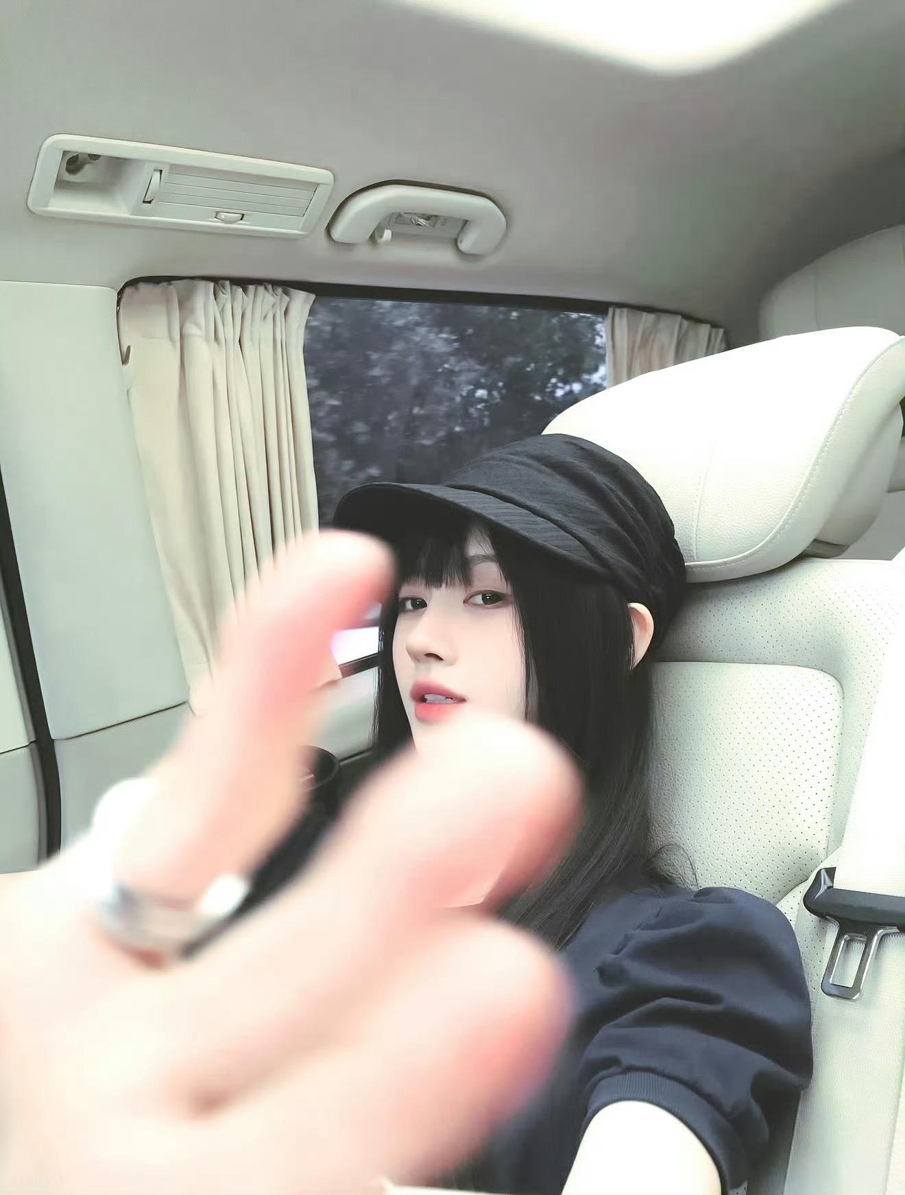 鞠婧祎抽抽乐销售额破823万🍊：拿来我看看 