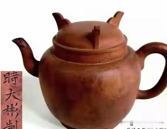 1987年夏天，福建漳浦县庙铺村的村民们被一声闷响震醒。那不是打雷，是盗墓贼用的
