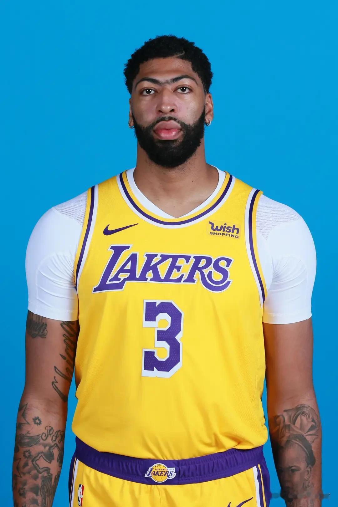 戴维斯是怎样一个神奇的存在？

安东尼·戴维斯（浓眉哥 / AD）——NBA里那