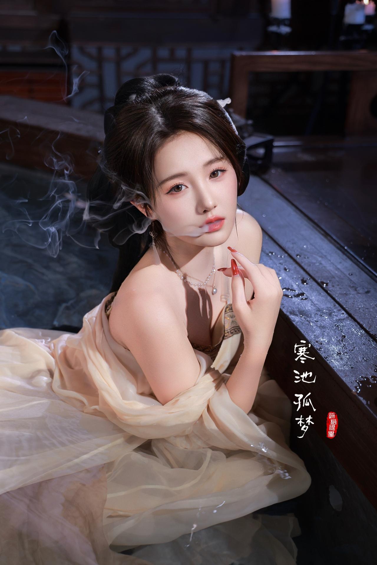 你最喜欢哪张？点赞送一张你最喜欢的原图哦
古装清冷感 汉服氛围感美女 汉服美学 