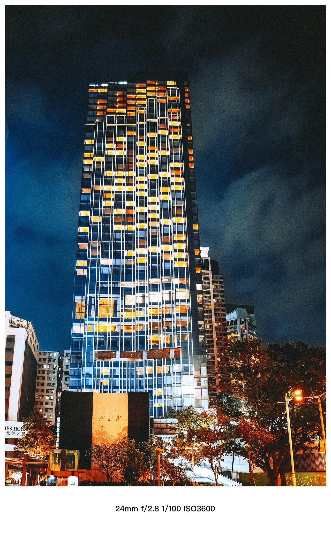 HK 夜色下的高楼大厦…城市地标音乐打卡 城市记忆 带你看世界 风光摄影