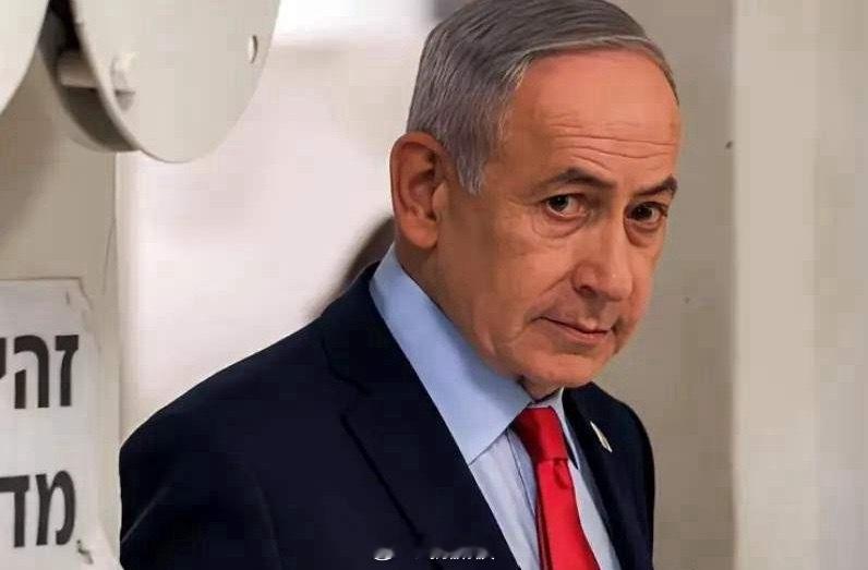 美国的主张他不听，伊朗的善意他不理，巴基斯坦的调停他无视，他就是一心的打仗，没有