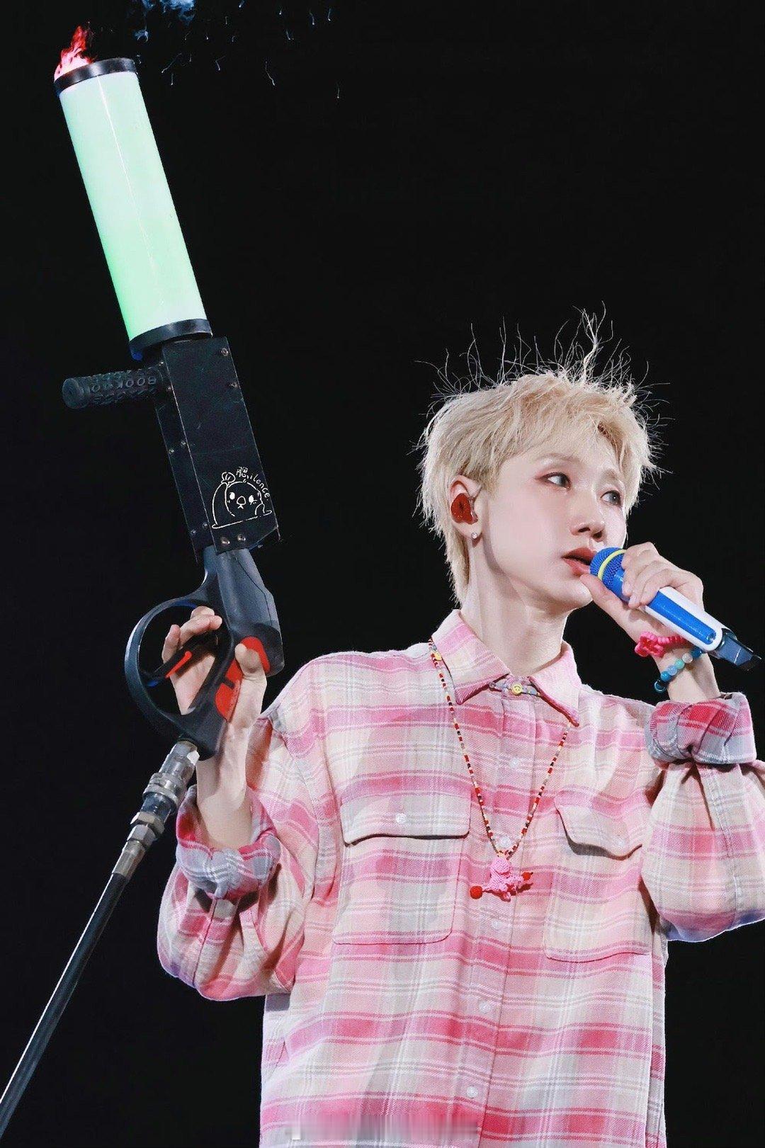 汪苏泷这是专门来治戒断反应的吧！歌声甜度超标，我的段嘉许桑稚后遗症又加重了！ 