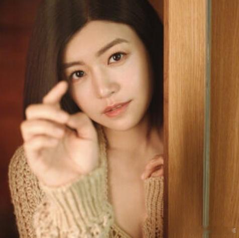 42岁陈妍希离婚半年回春！「变回沈佳宜」美照被赞：刚出道的感觉 ​​​