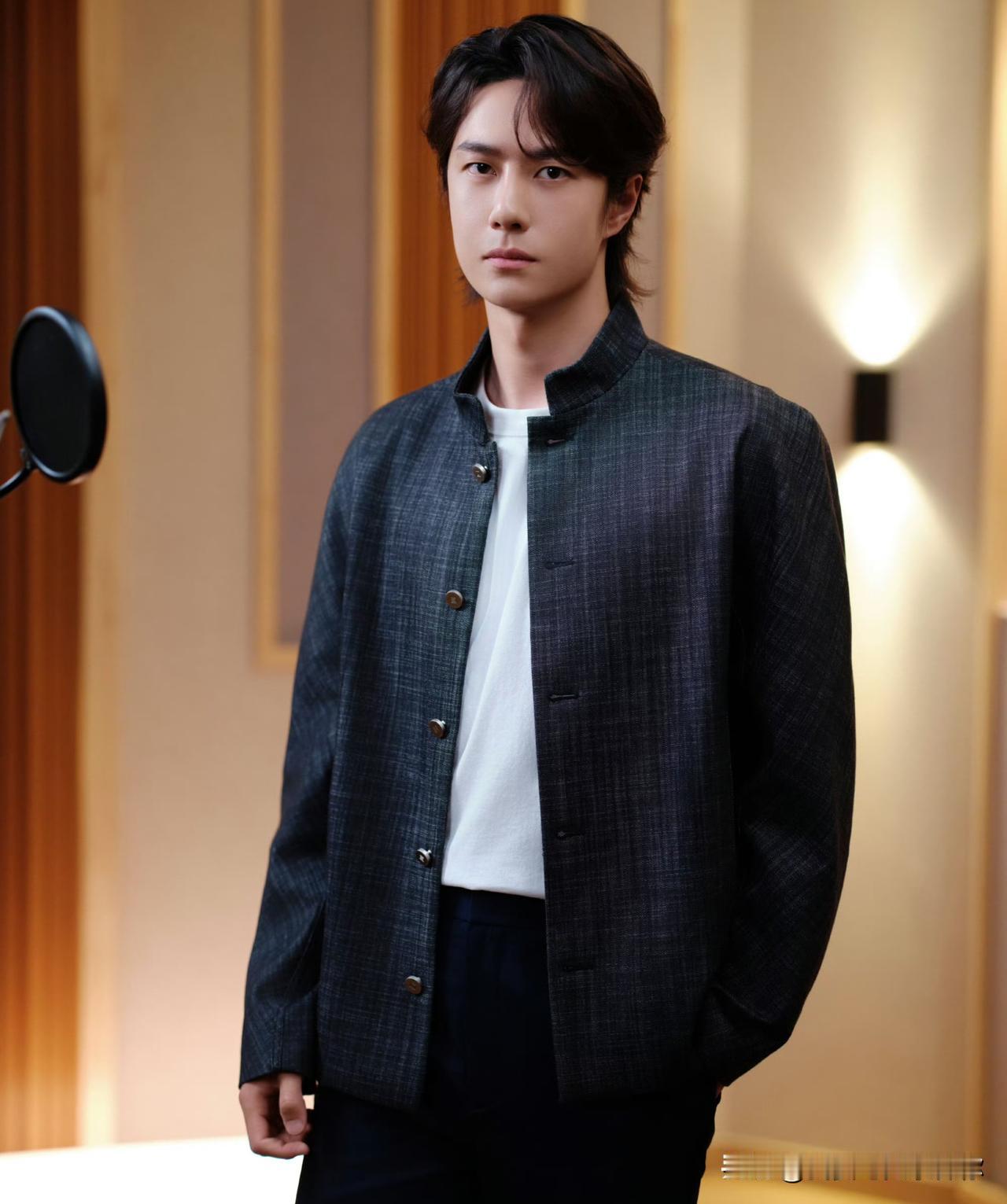 我突然看懂王一博了

王一博这人，话不多，事却做得明白。

三月份乐华娱乐发消息