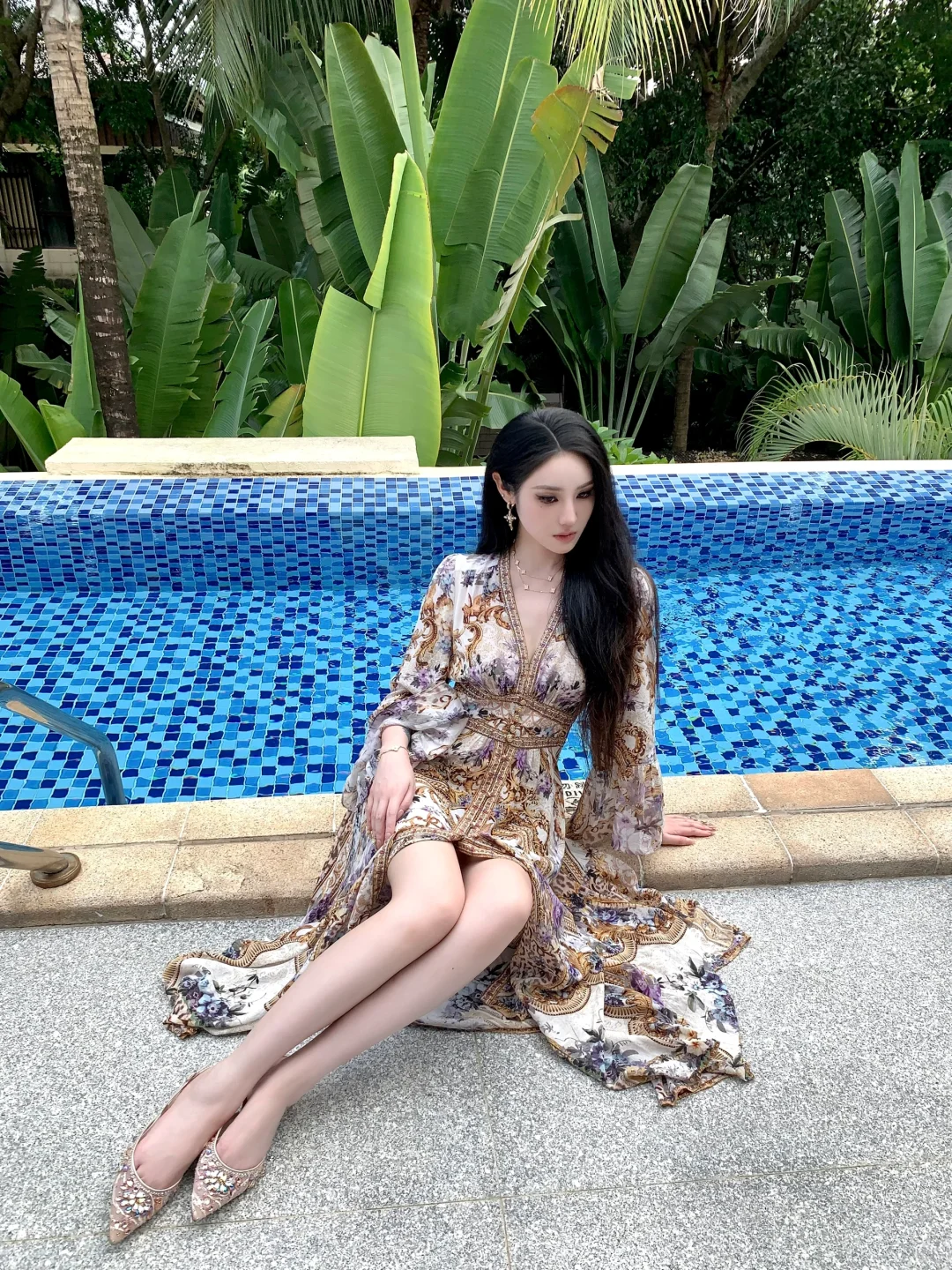 装美女好累 还好我是真的爱装