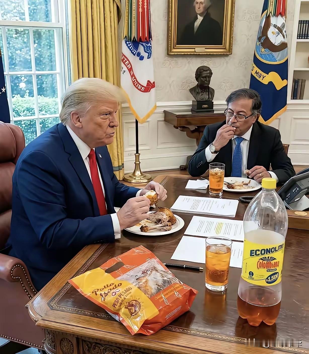 半斤对八两，美哥两国总统的吃相都不怎么雅观，在众目睽睽之下，直接用双手拿着鸡腿啃