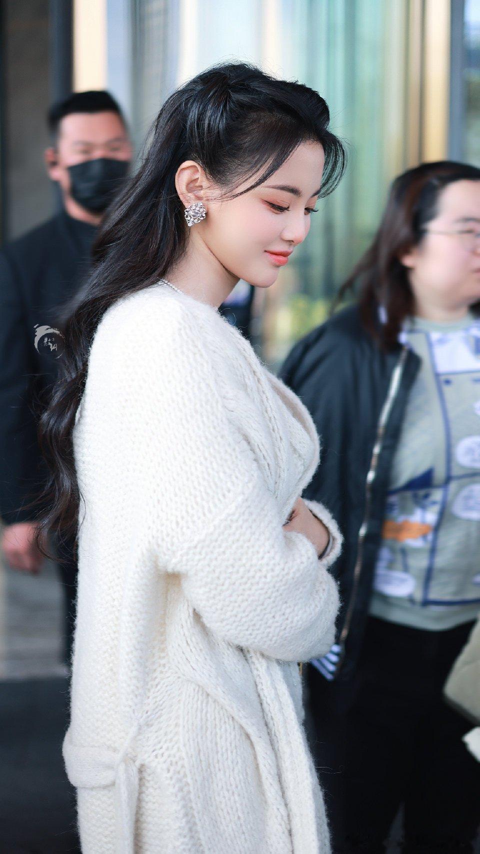 杨超越[超话] 