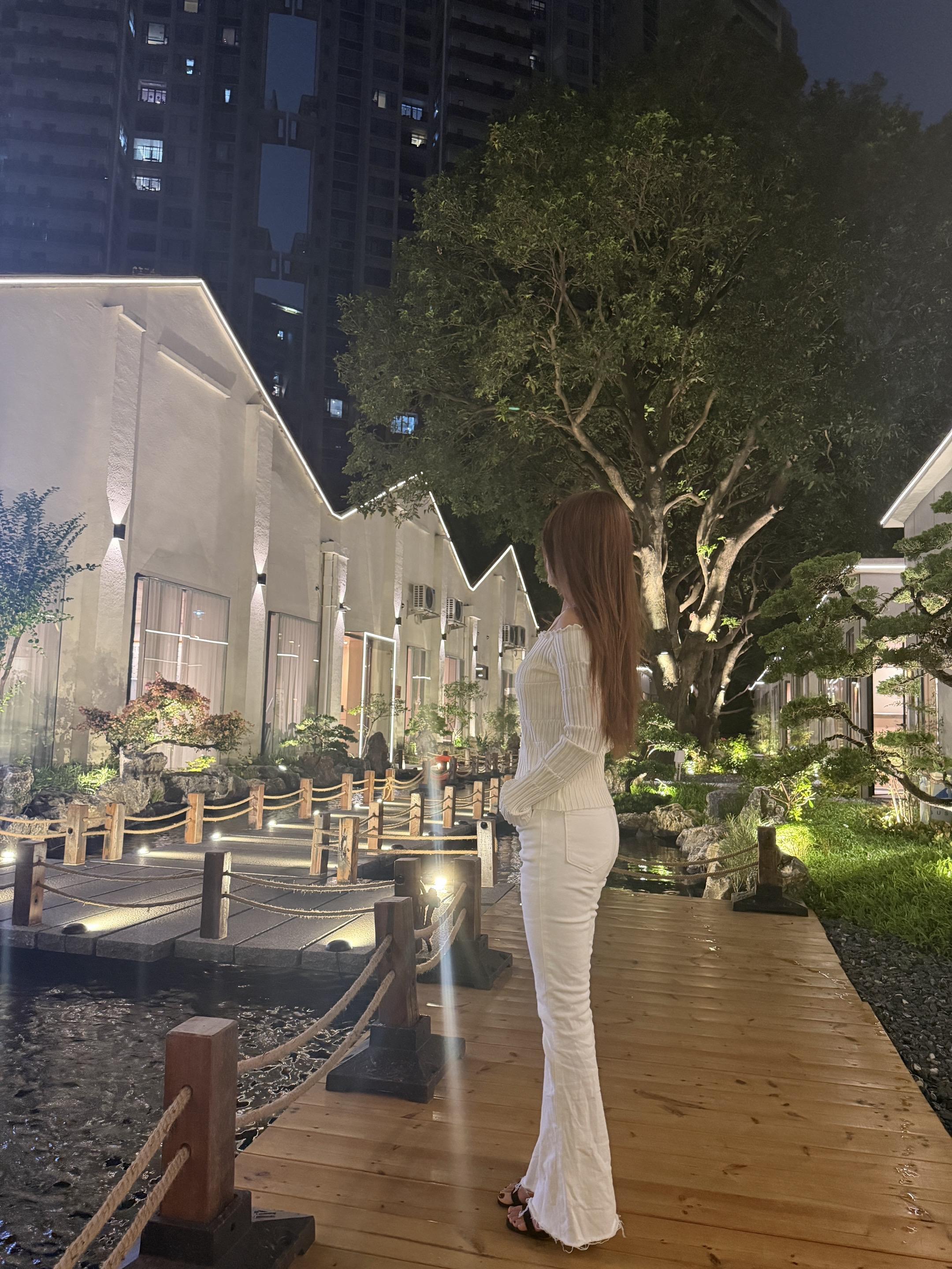 有些人觉得，你经常出去玩，去爬山，去旅游，去徒步是炫耀，有些人觉得你潇...