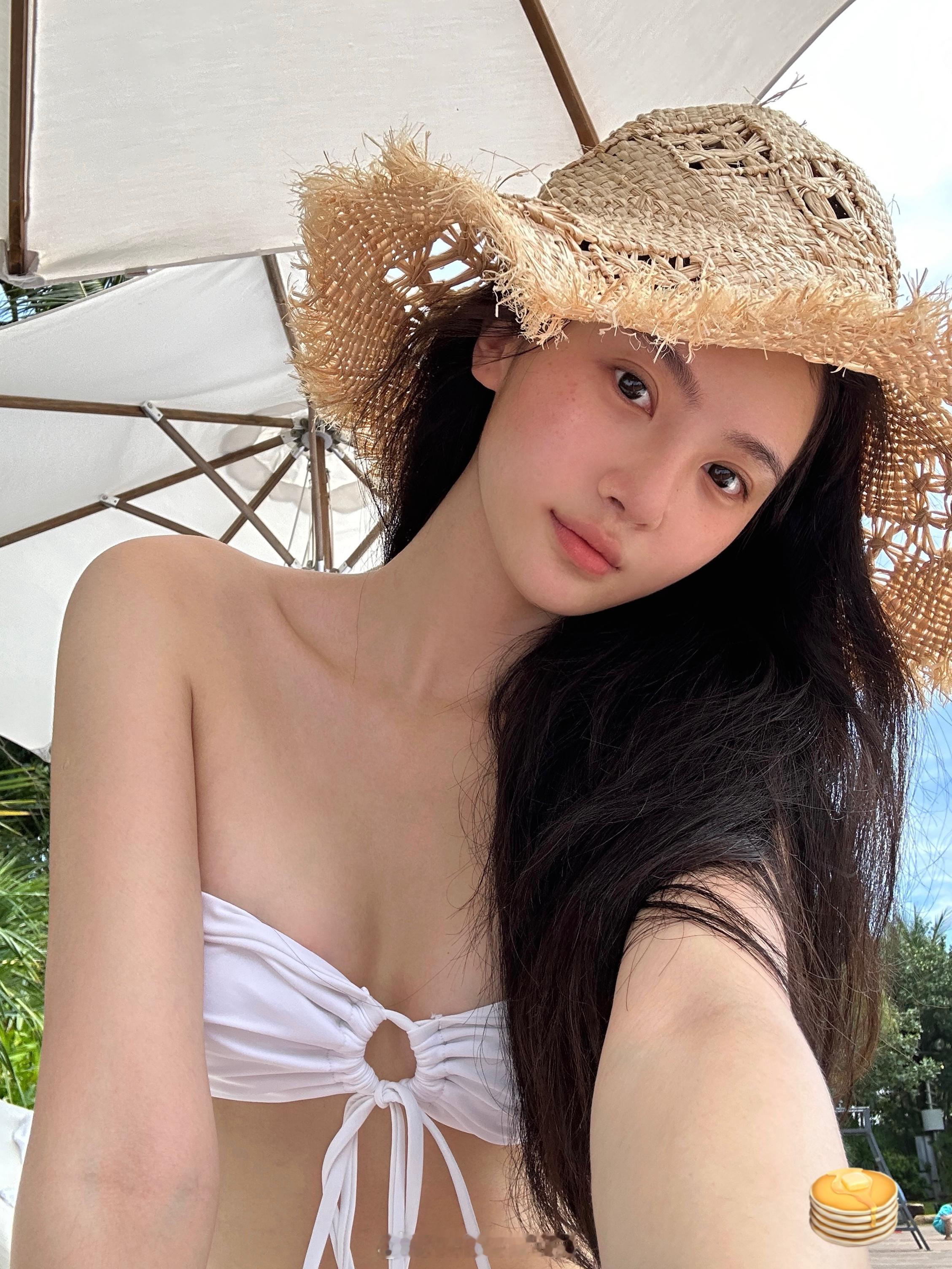 不化妆的时候好舒服！放空 发呆 💆🏻‍♀️ ​​​