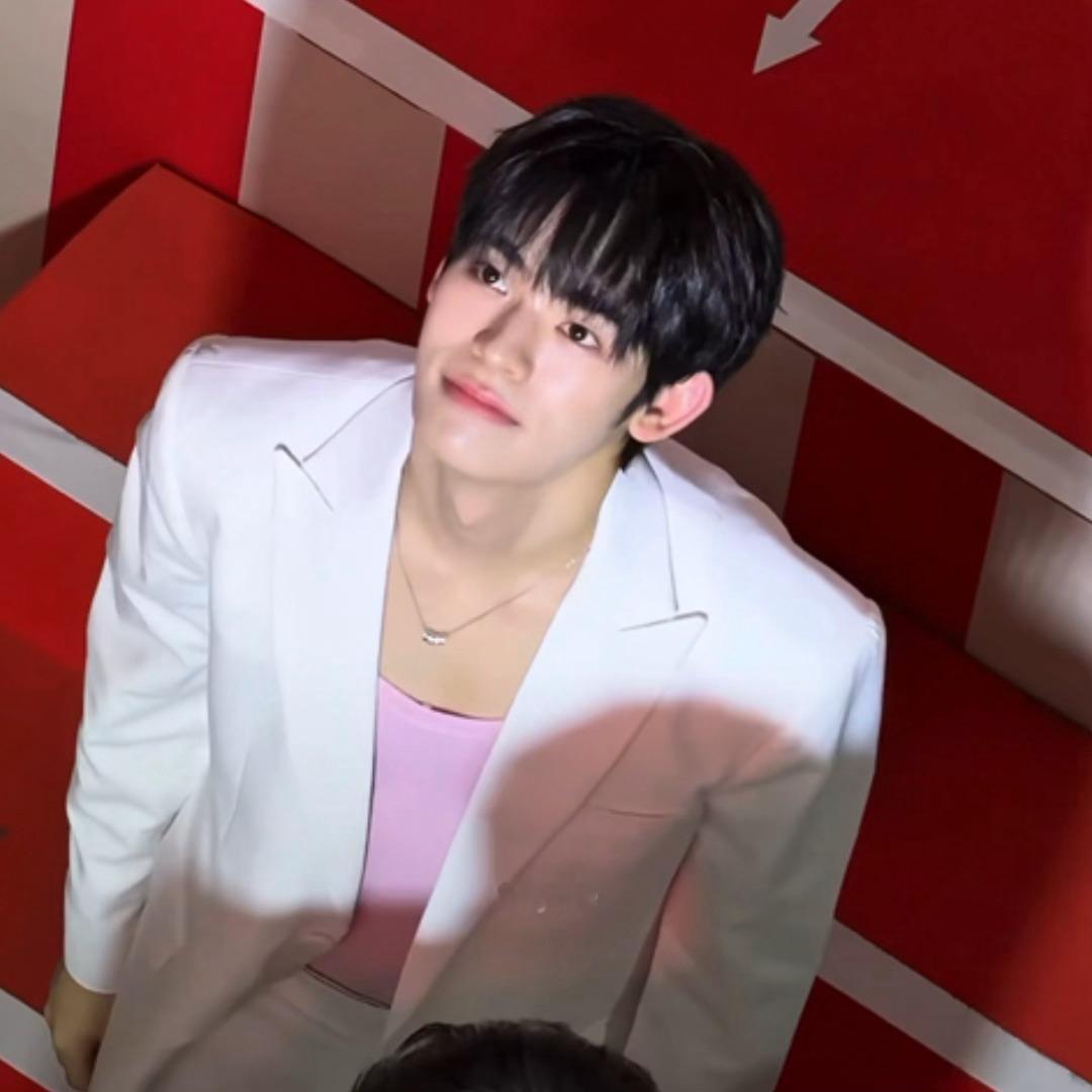 又在撒娇🥺 