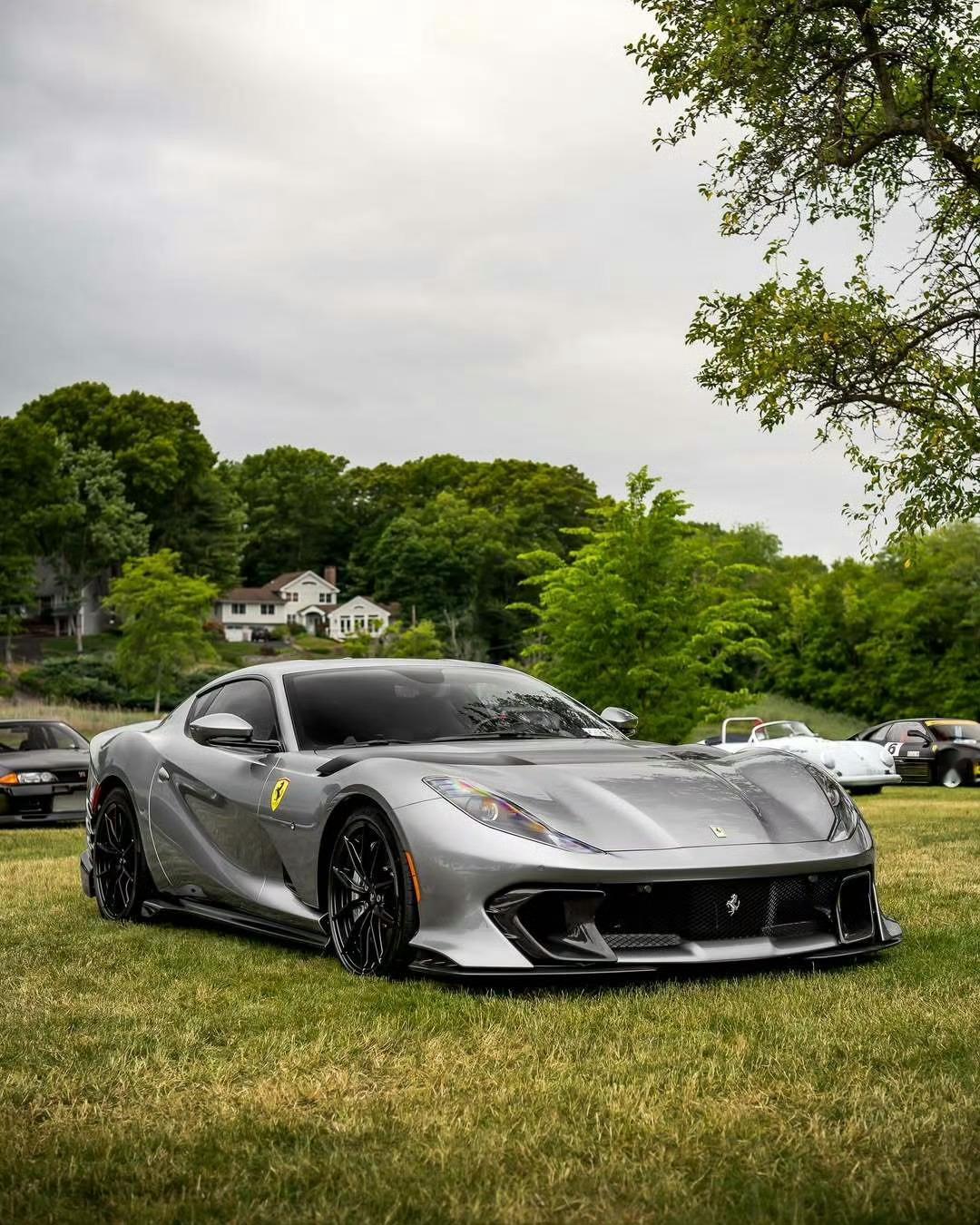 Ferrari  812 Competizione ​​​