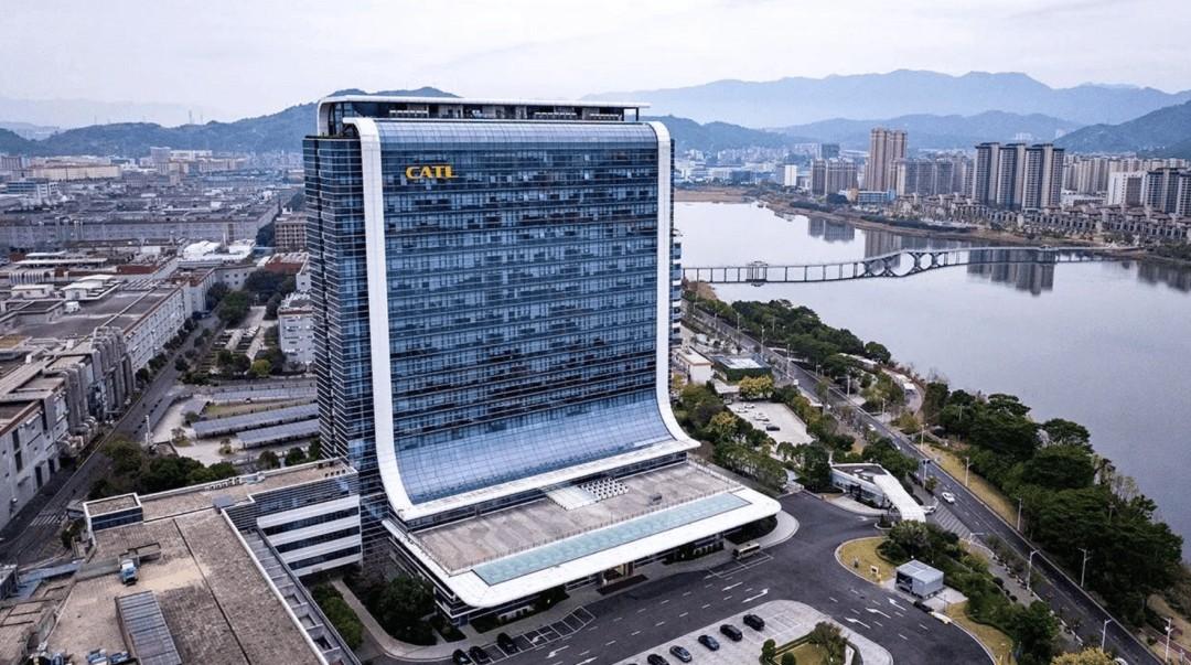 宁王大跌！A股跌超7%、港股尾盘暴跌9%，真正原因：车企集体“去单一依赖”
 