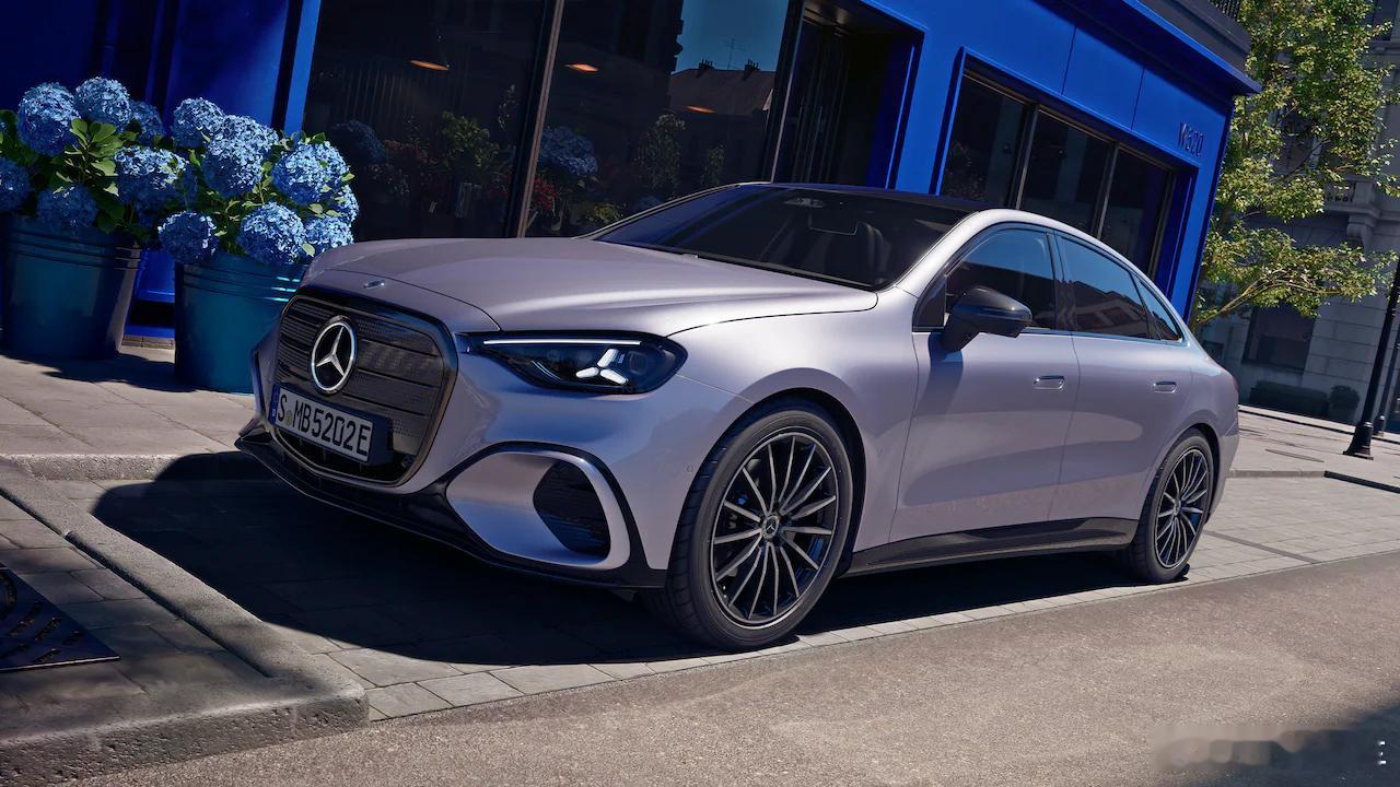 内饰设计还行，但这外形真的不是在开玩笑吗