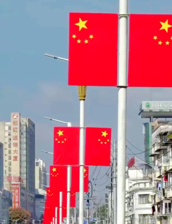 中国应向全世界公告，凡在中国历史上侵犯过中国的国家，如敢再次侵犯中国，中国将对其
