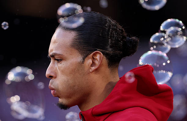 场刊小作文足球界没有什么能比得上获胜的感觉。周日在西汉姆联的客场，我们朝着正确方