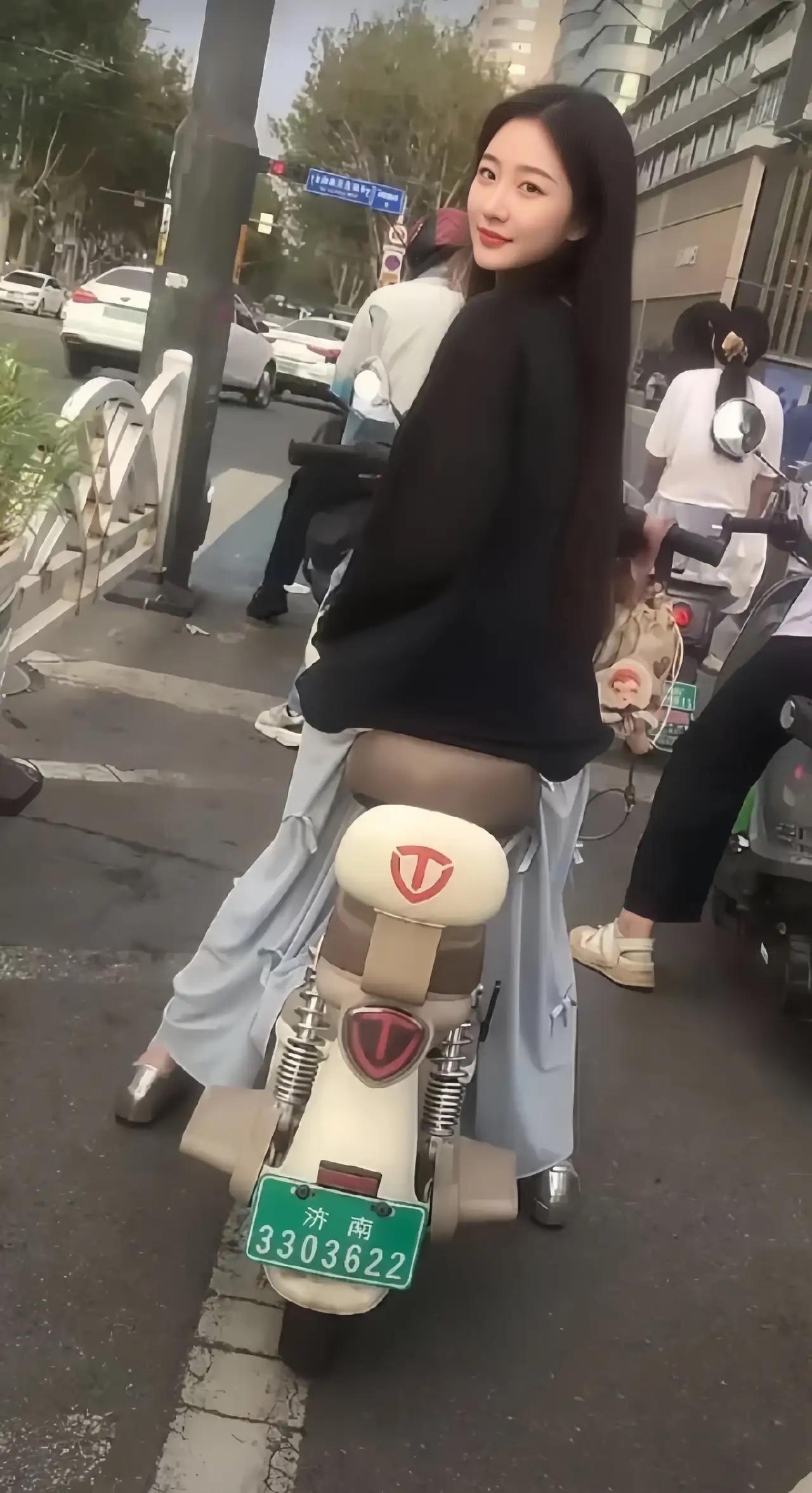 女人真正的魅力应该是什么?
善良才是女人最大的魅力吧[送心]