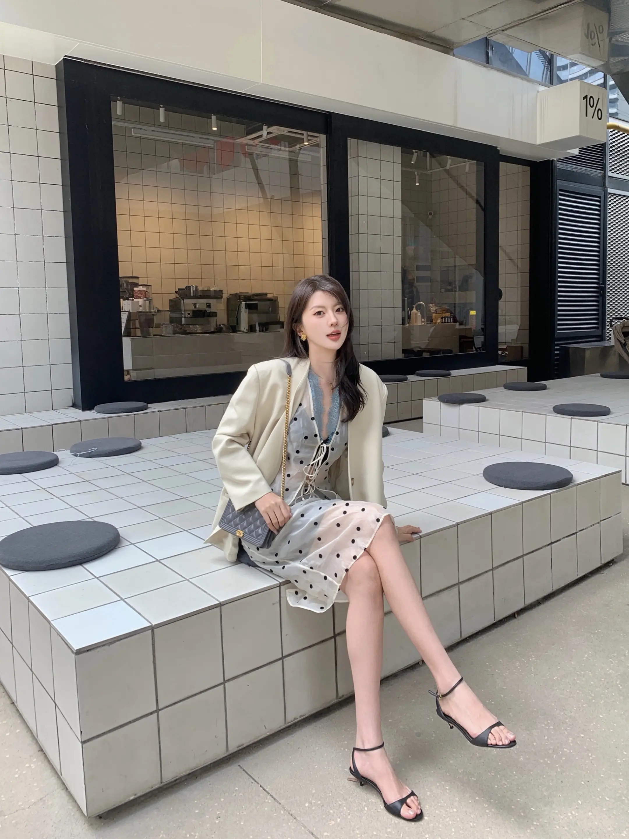 春日呼吸感。波点俏皮甜美 微微透视更有呼吸感 甜美优雅