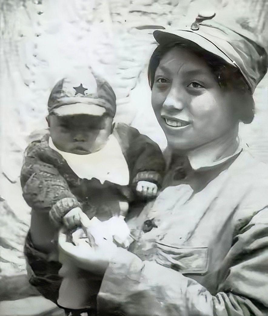 目睹日寇将其幼子丢进沸水锅，誓死不降壮烈牺牲。她就是抗日女英雄张立。 ...