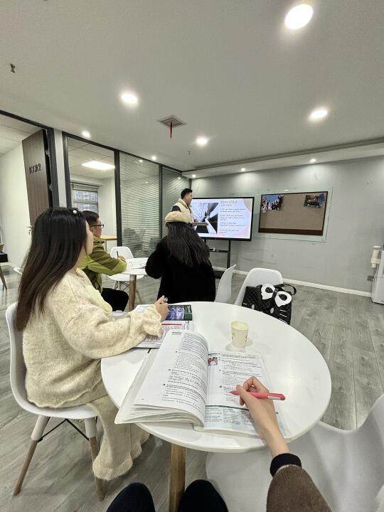 关于我在长沙唯一想推荐的成人英语。。。