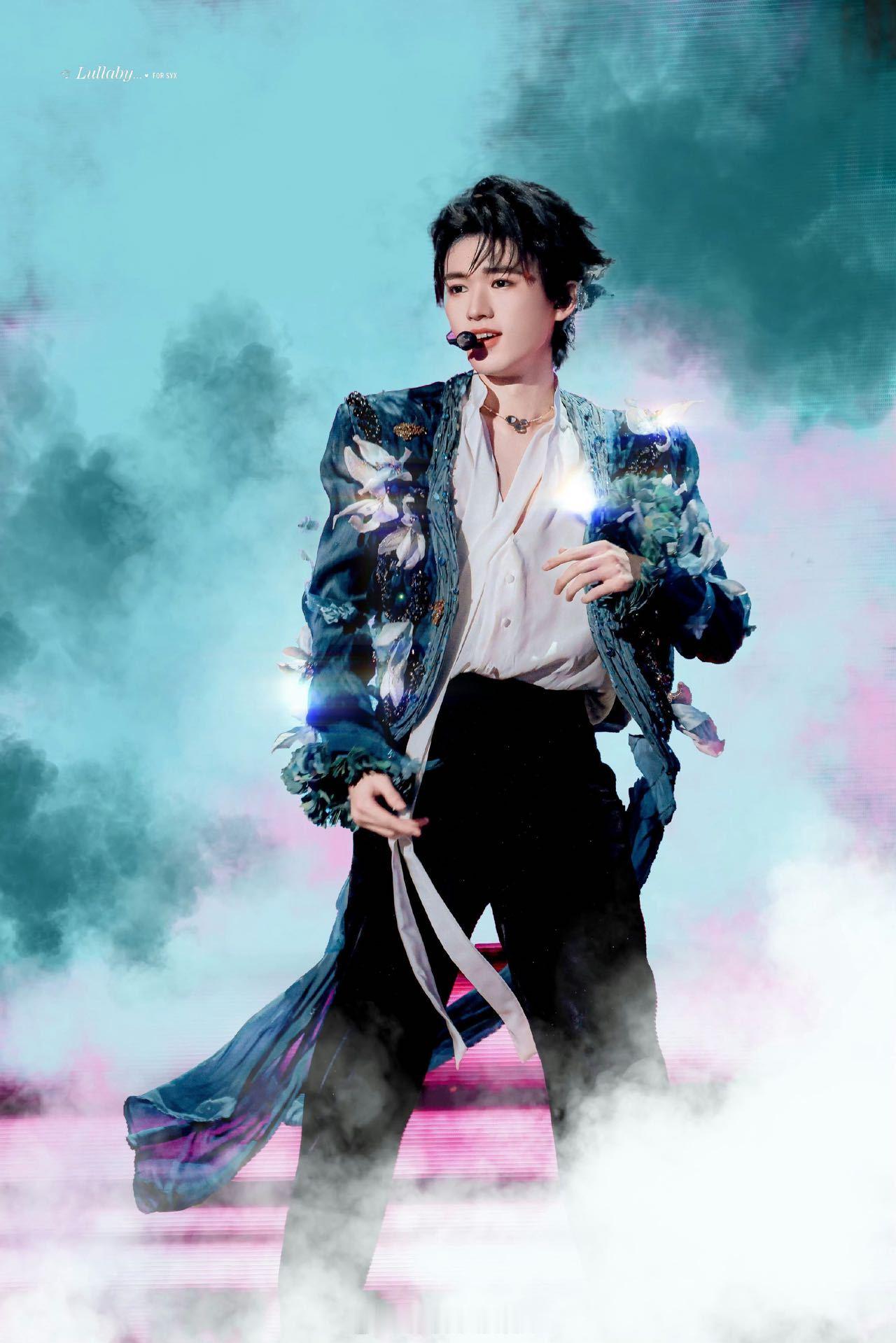 吴彤说要做不修音的音综吴彤说宋亚轩唱歌不用修音国粤无双 有人觉得不修音音综是回归