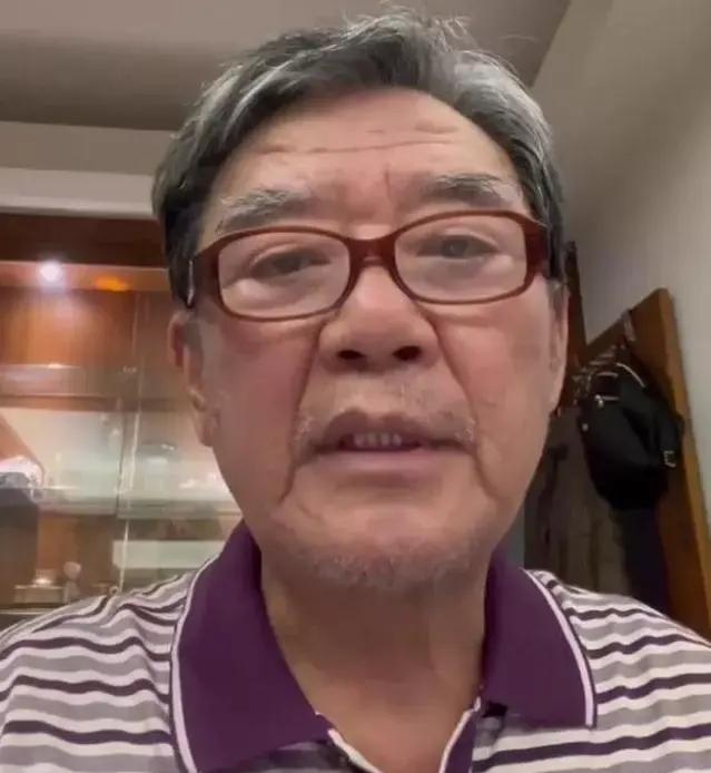 台湾演员李立群谈及两岸房屋产权差异，他说台湾的房子和地买了之后归自己，大陆好像不