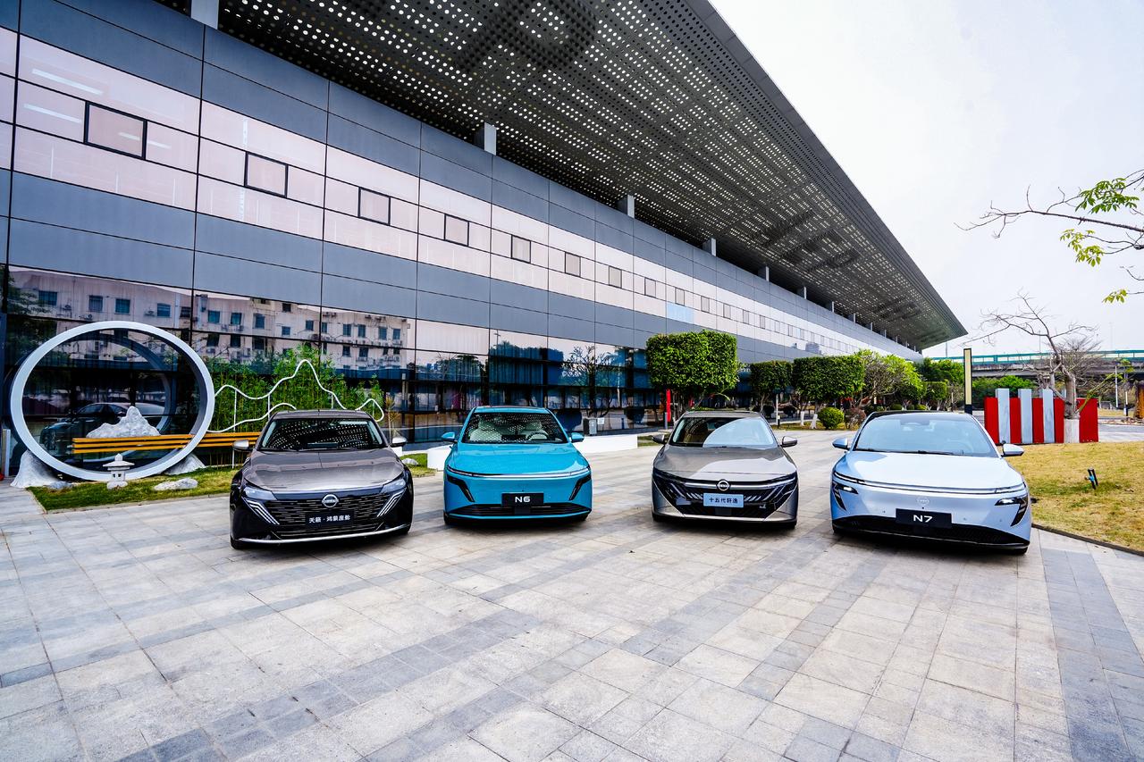 当下新能源插混市场早已进入白热化厮杀，价格战与配置战愈演愈烈。就在这一背景下，东