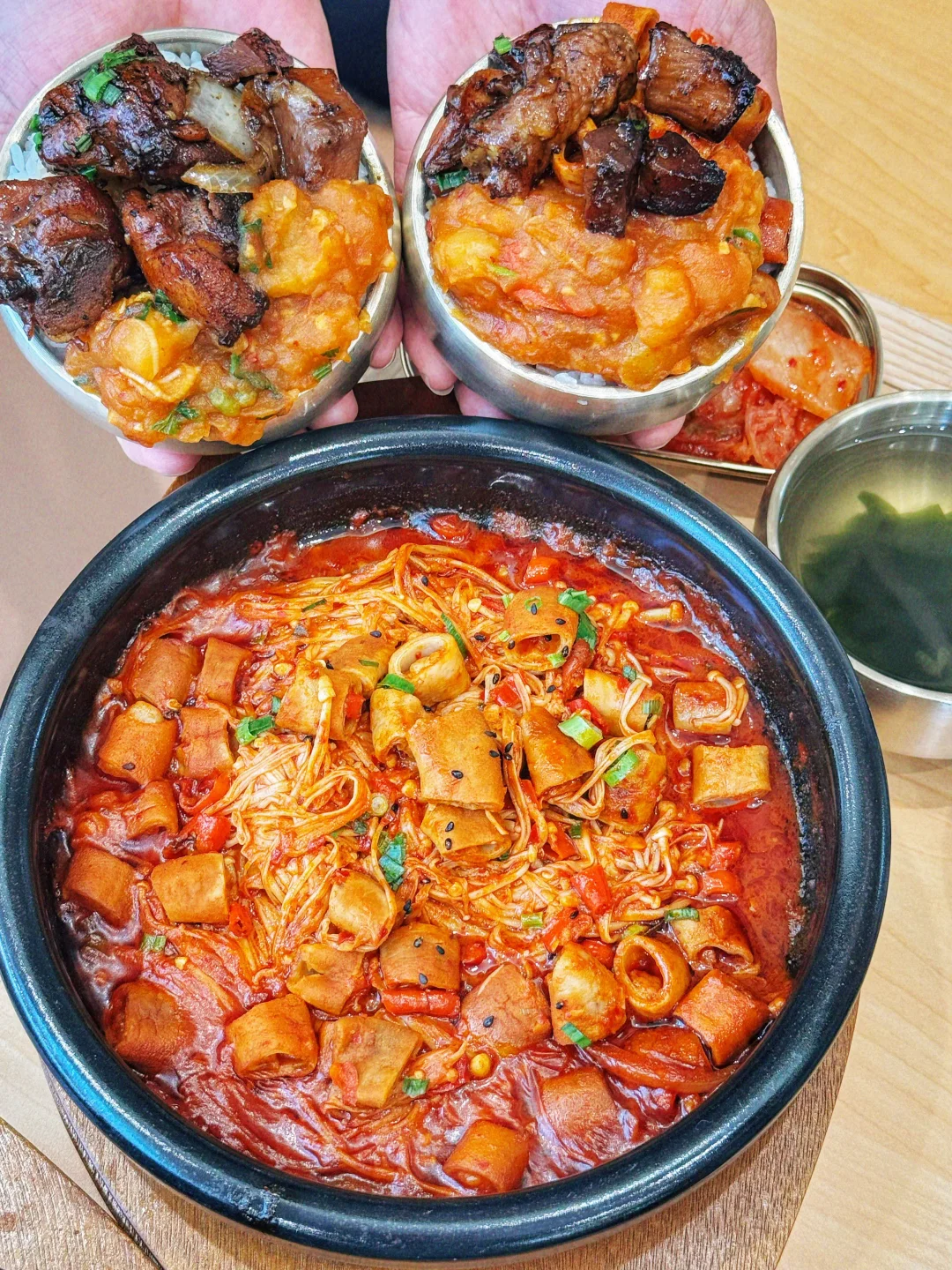 忙碌的工作之余来一碗牛肉汤超解压