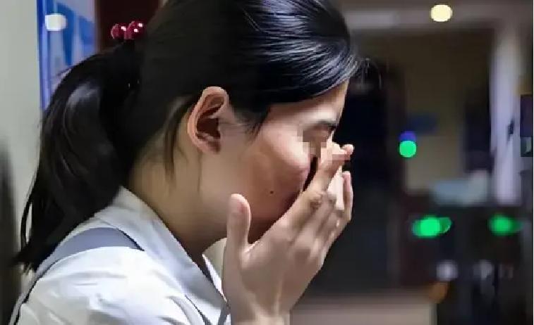 银行又闯祸了！”河南驻马店，姑娘去银行取钱，突然发现银行卡少了51326元，经查