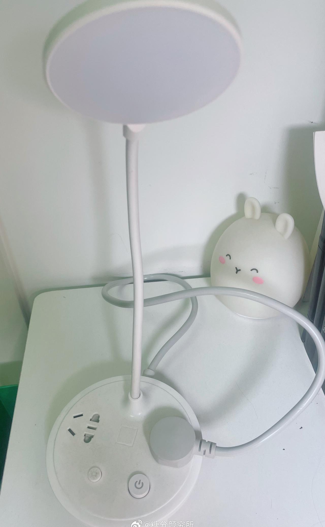 充了一天的台灯 为什么没充进去电？ ​​​