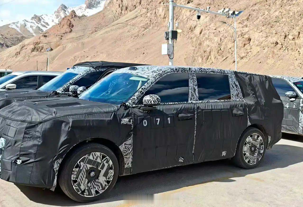 小米三款新车齐曝光增程SUV YU9、正在纽北刷圈高性能版YU7 GT，以及长轴