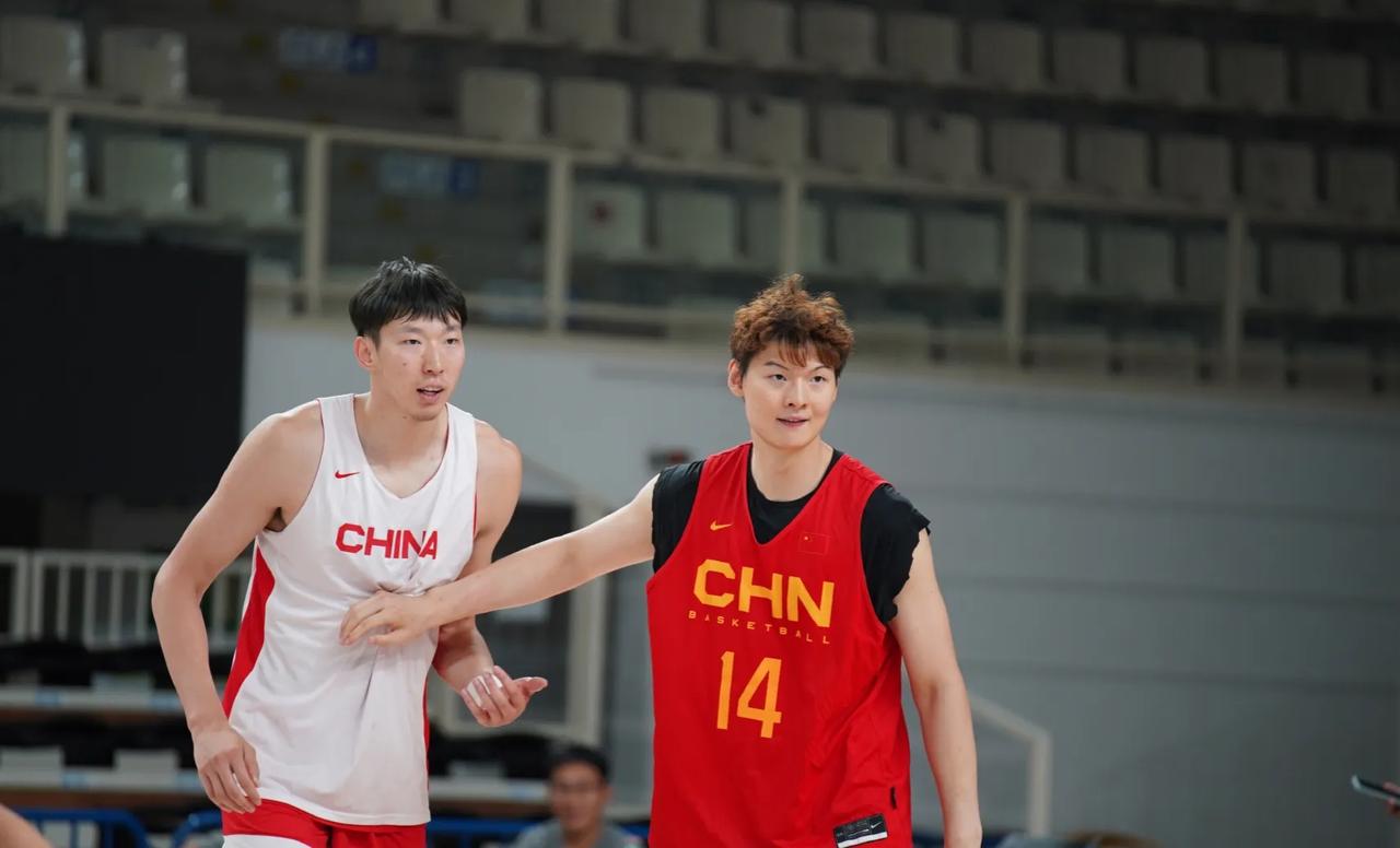 周琦状态下滑明显，他再也不是曾经那个亚洲第一中锋！

在中国男篮对阵塞尔维亚男篮