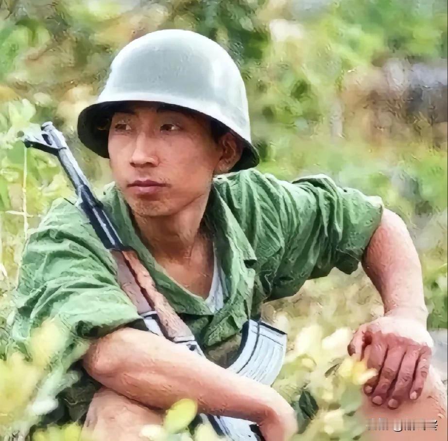 请不要忘记他！
一等功臣一级战斗英雄牛先民！
1965 年他生于陕西山阳县，19