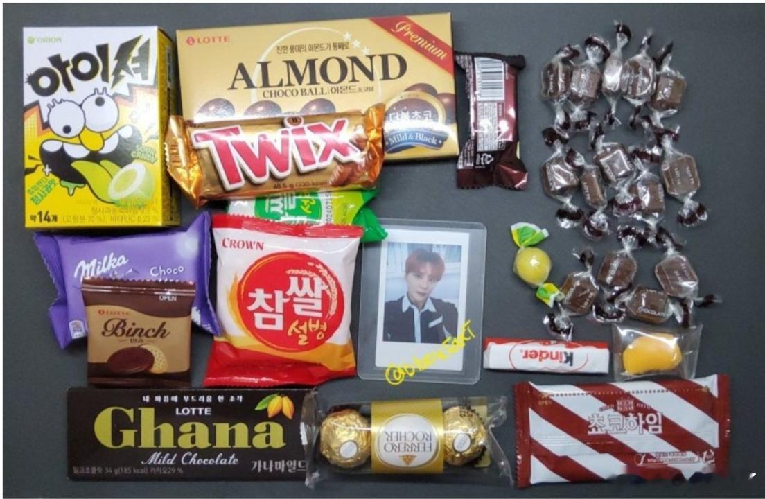 theqoo翻出的金俊秀敷衍粉丝的大热帖1，情人节给粉丝的礼物礼物本体如图1-图