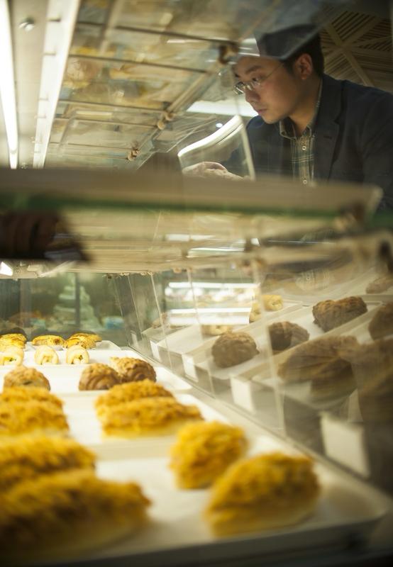 35元一个的面包在四线小城“杀疯了”，这场景还挺魔幻。以前面包节可是北上广的专属