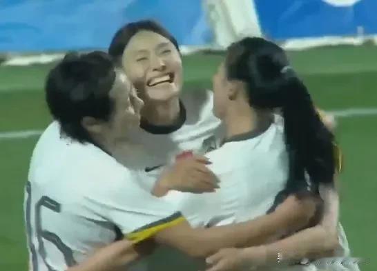 2月20日凌晨，中国女足和加拿大女足战平。
缺少王霜和张灵艳的中国女足被加拿大女