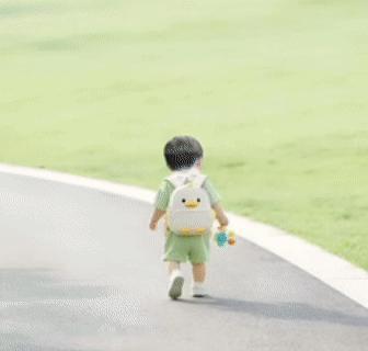 被雷朋放养的第三天。 